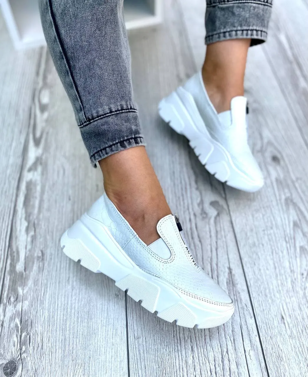 Women Leather Slip Ons 1543 Casual Shoes White