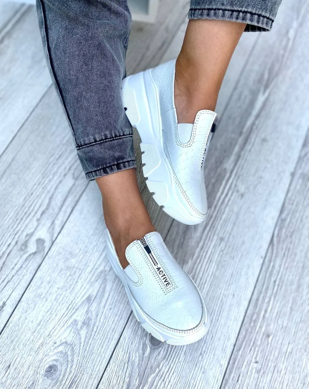 Women Leather Slip Ons 1543 Casual Shoes White
